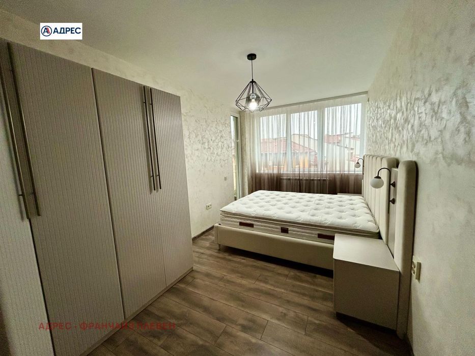 Продава се Двустаен апартамент в Враца, Център - 82 кв.м за 2744 €/кв.м - Снимка #2