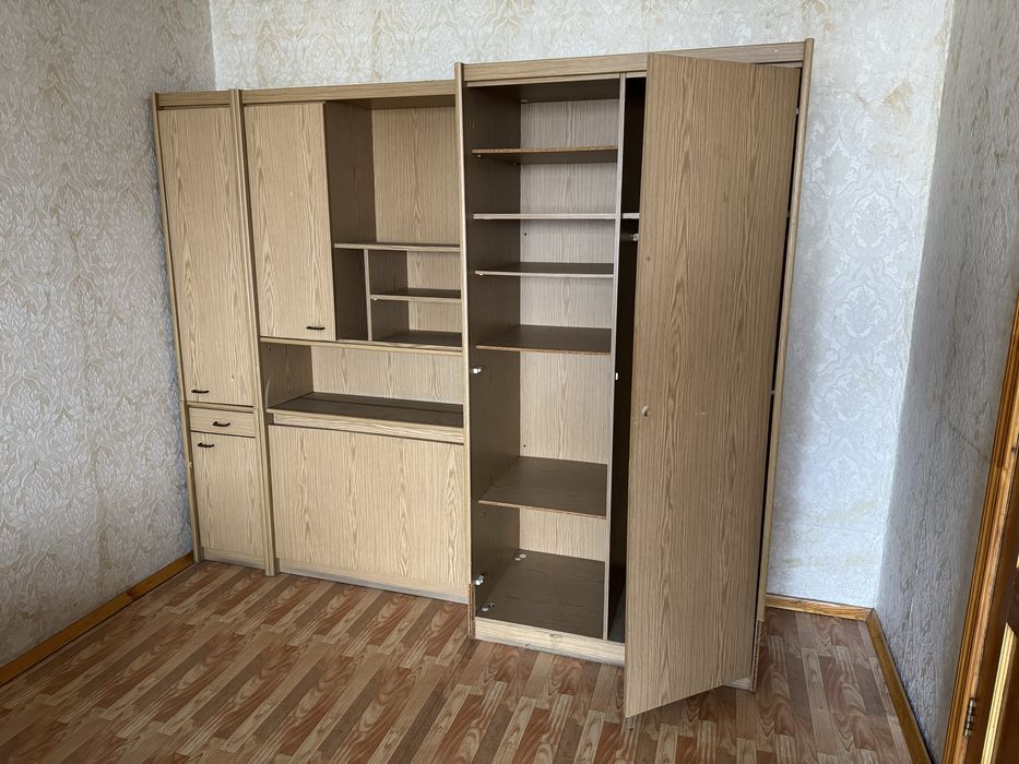 Шкаф продам за 2000