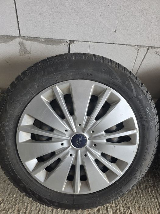 Set jante ford focus 5x108 gume 205 55 16  iarna noi+senzori si capace
