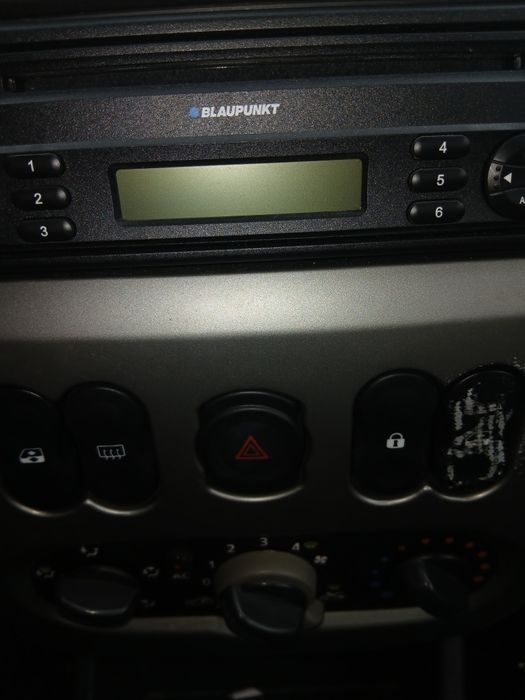 Vind dacia sandero 1.2  2009