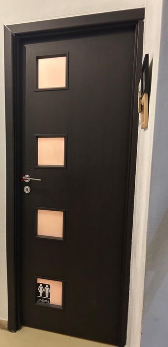 Vând cuier și pantofar