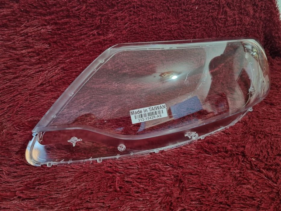 Киа Рио стекло для фары