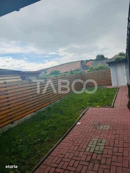 Casacu 4 camere de vanzare  zona linistita  Sura Mare Sibiu