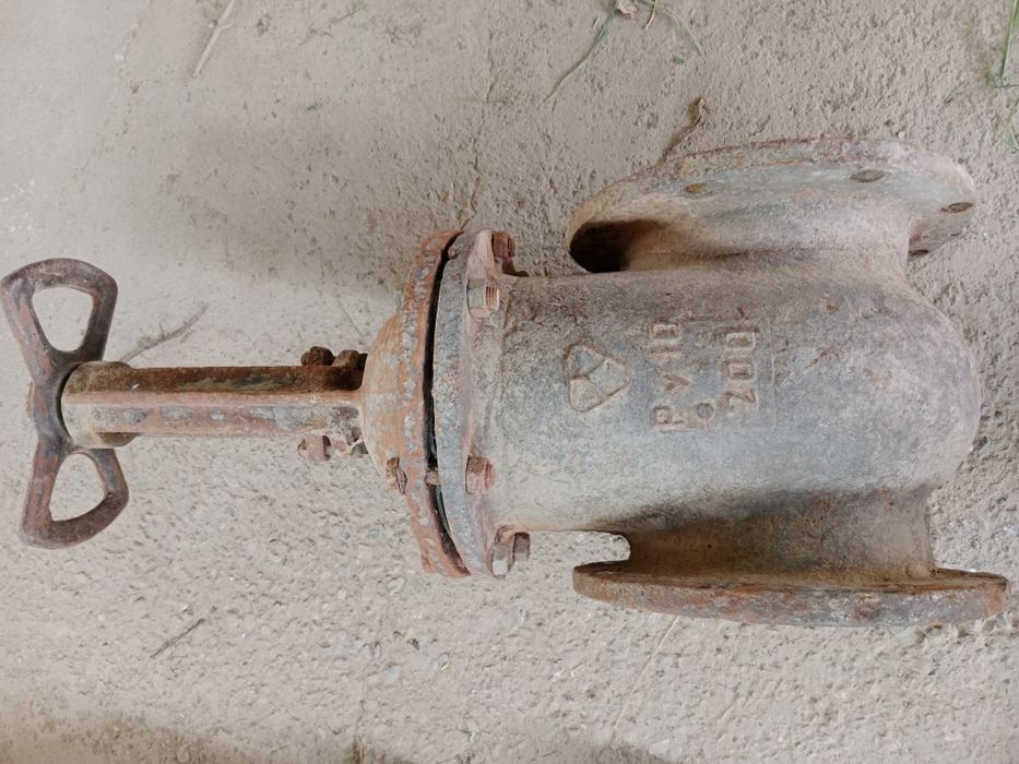 800 Демохот, Талшина 18 лист, чугунный металл, Задвижка 300/10, 200/10