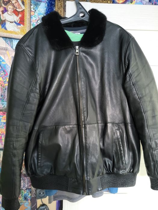 Продам куртку мужскую