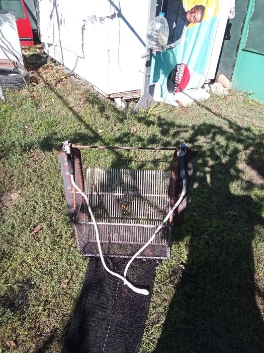 Продавам трал и мрежи за хамсия и кефал.