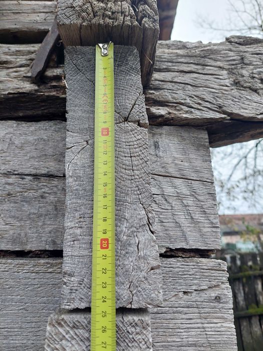 Lemn vechi de stejar, de gorun.