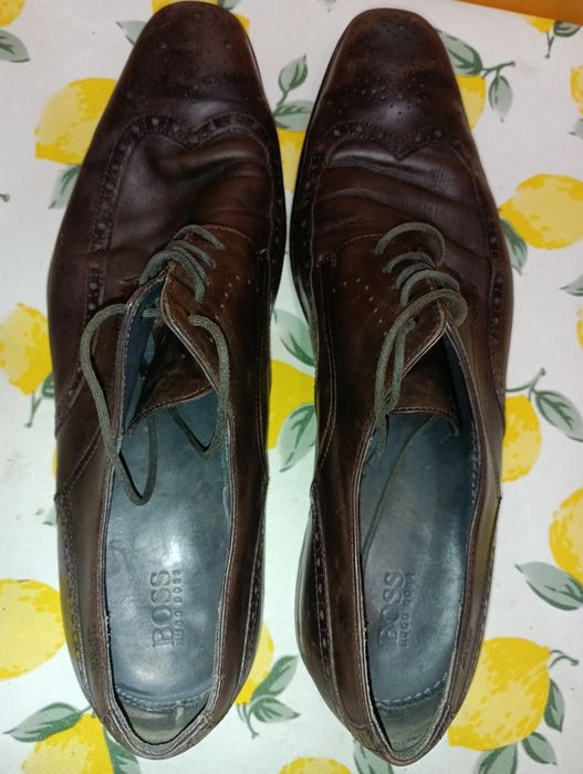 Hugo Boss N 44 кожени - 45 лв