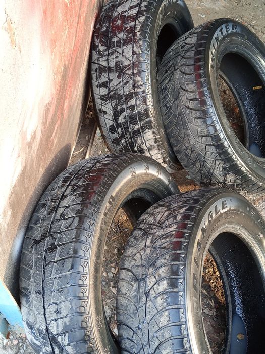 Зимние шины 4штуки