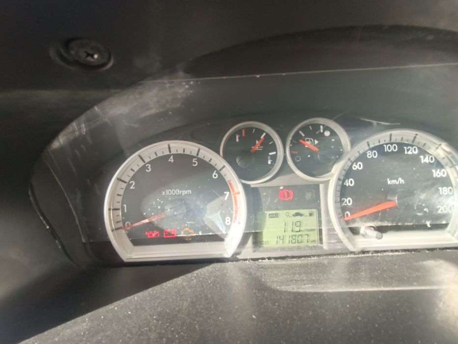 Продается нексия 3 равон