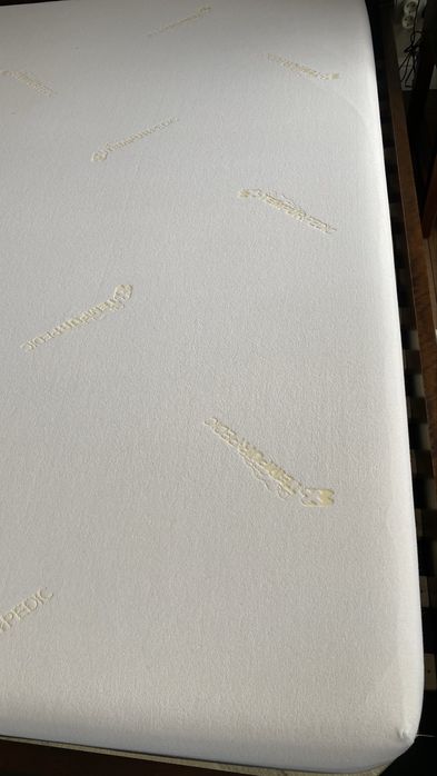 Спалня двойна с матрак Tempur Pedic 200/200