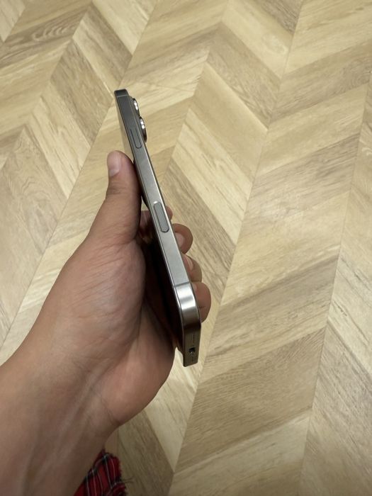 Продам iphone 16 pro max 256