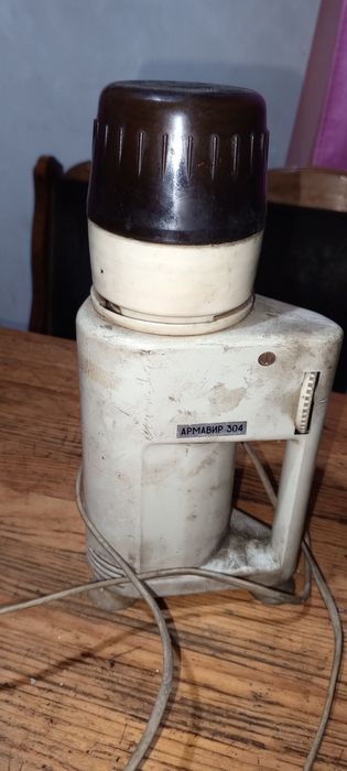 Продам Кофемолку