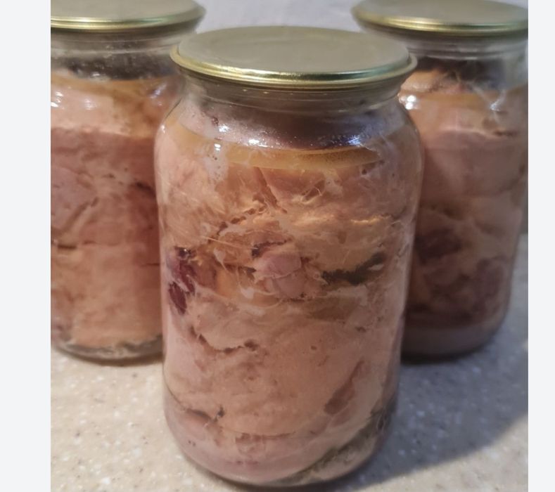 Продаю тушенку из домашней  курицы.
