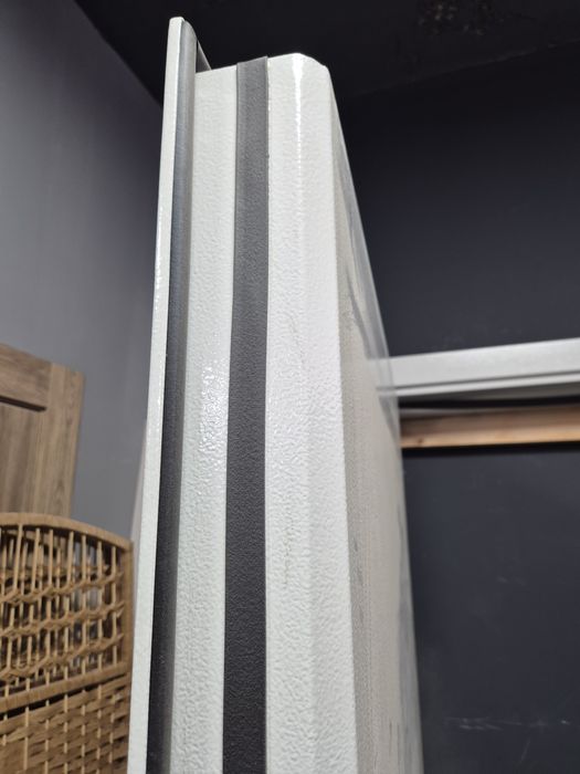 Пртивопожарная входная дверь