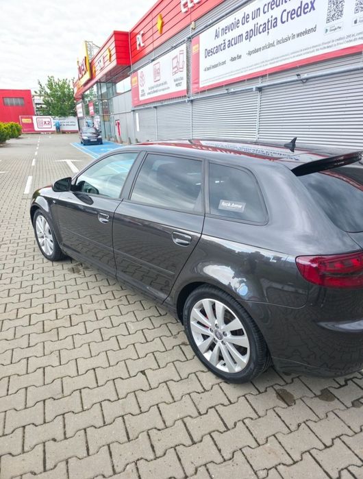 Audi A3 Sportback S-Line 1.4 TFSI DSG • BOSE • Bi-Xenon • Încălzire scaune • R17
