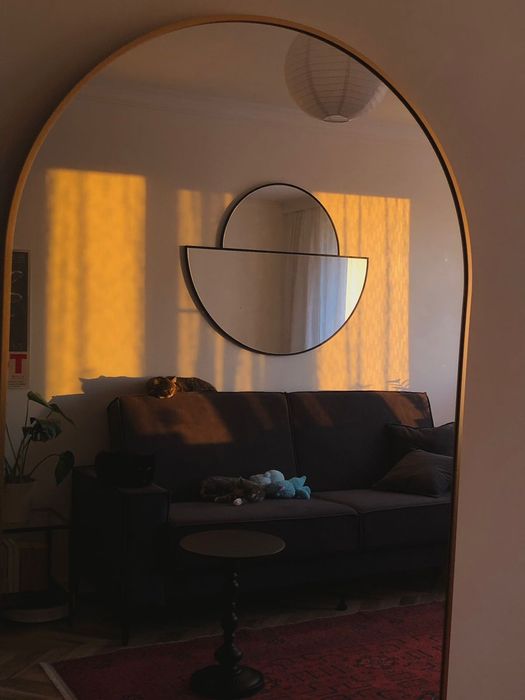 Настенное интерьерное зеркало