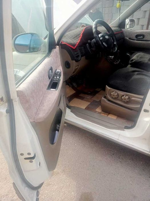 KIA Carnival в хорошем состоянии