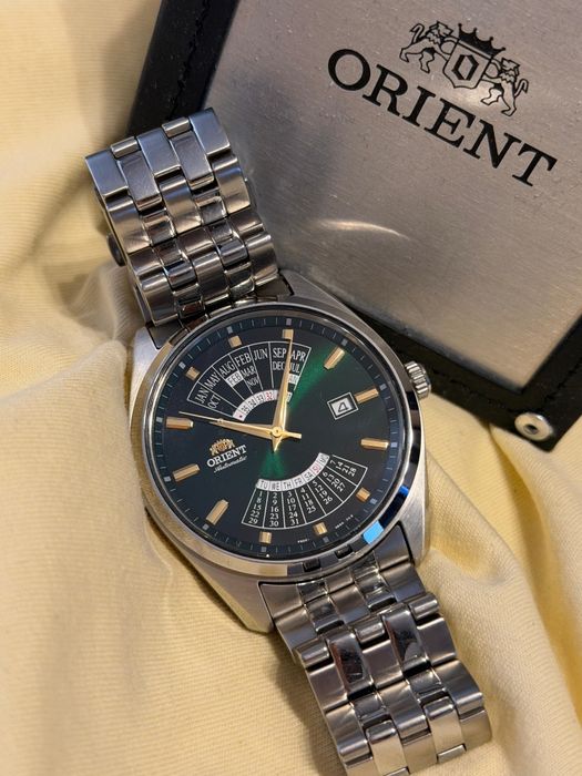 Ceas orient calendar