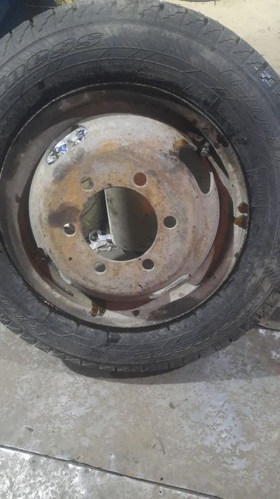 Продам диск с резиной на газель