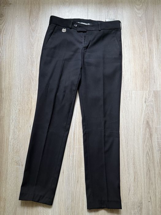 Школьный костюм .