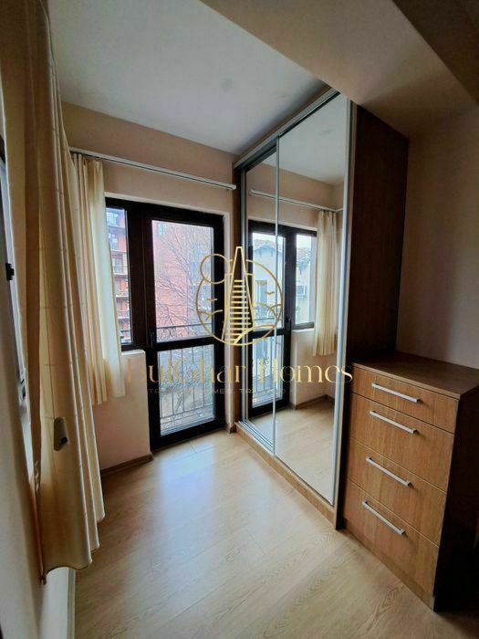 Дава се под наем Двустаен апартамент в Варна, Операта - 61 кв.м за 498.27 € - Снимка #2