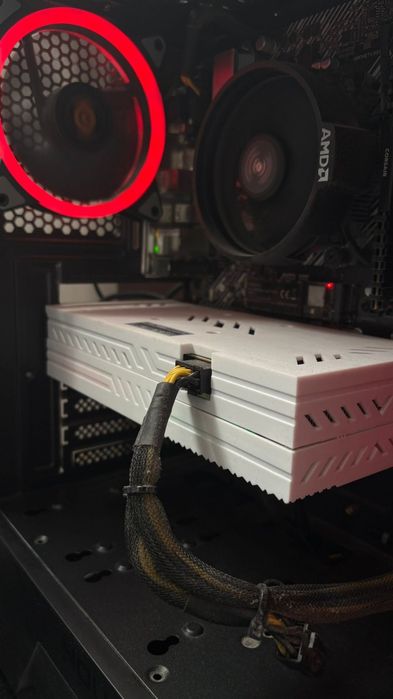 PC Gaming Ryzen 5 2600 / RX 580 8GB / 16GB RAM / SSD / RGB
