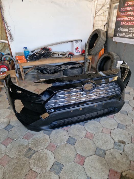 Передний бампер RAV4 2025 в оригинале