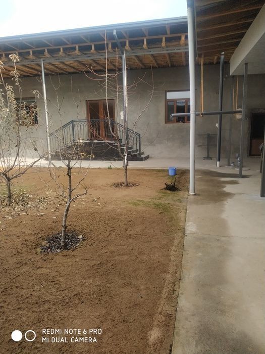 Уй сотилади Лимонарияда Бунёдкор махалласида