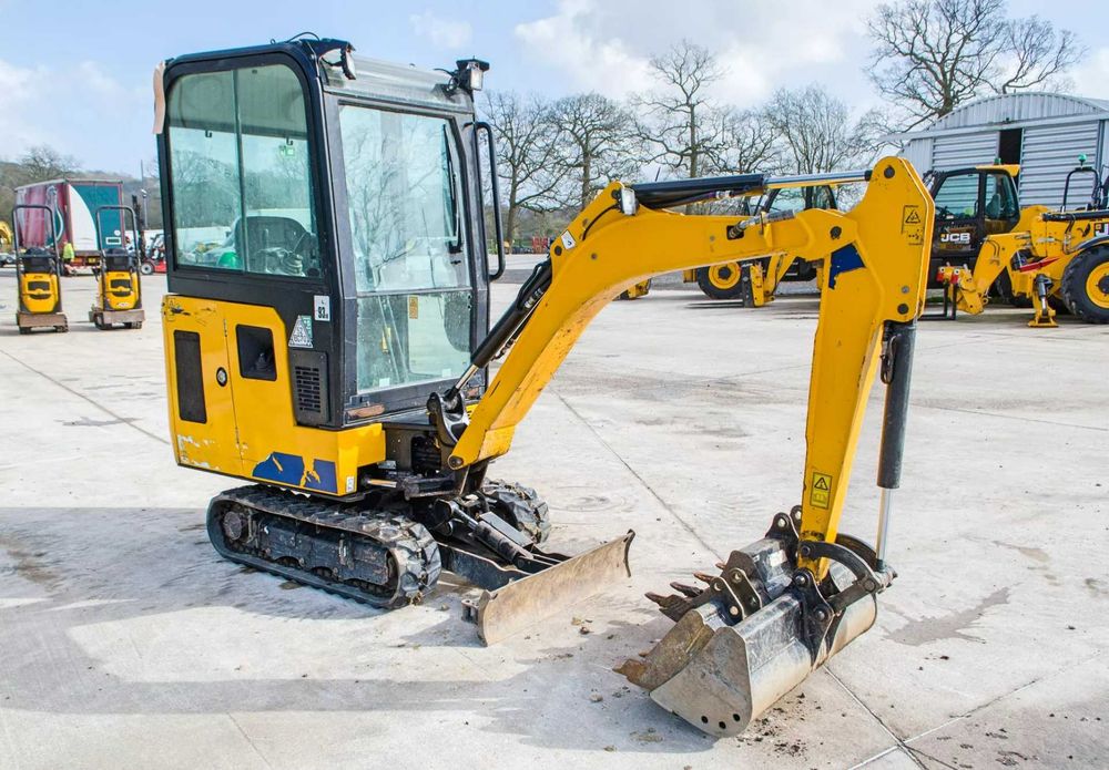 JCB 15C-1 – Mini Excavator