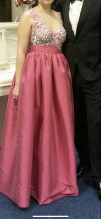 Rochie superba din tafta si dantela