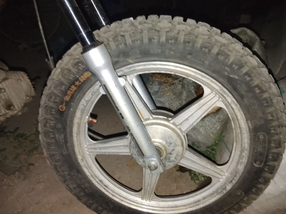 Продам мото покрышку