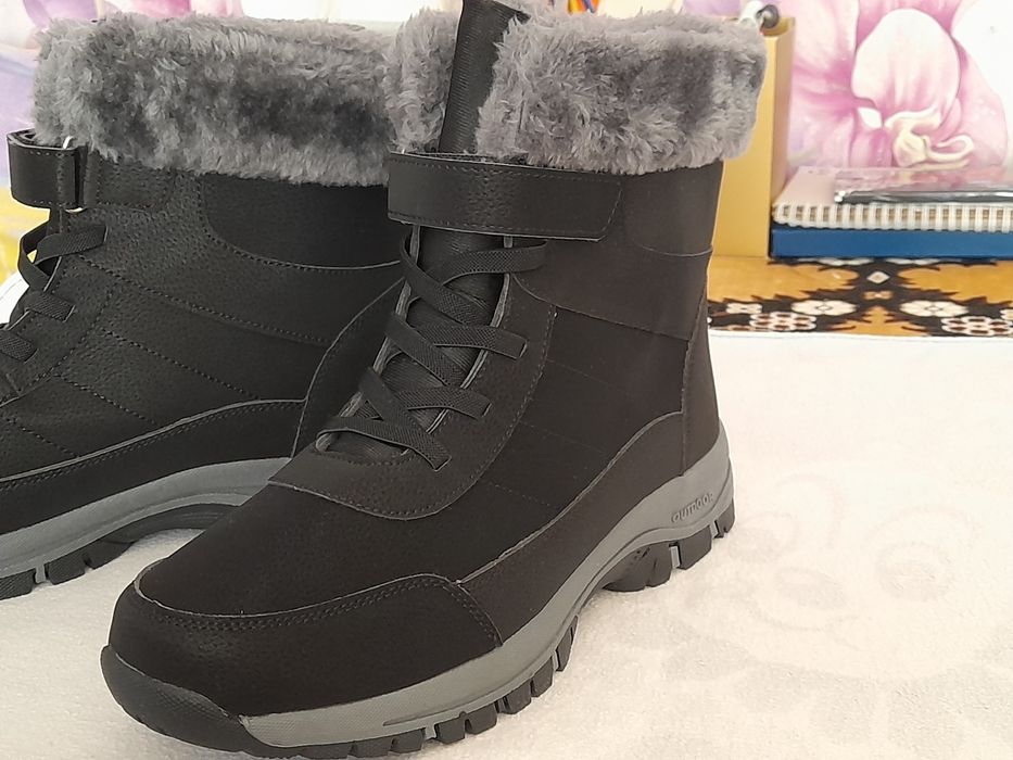 Продам ботинки. Размер 43-43,5