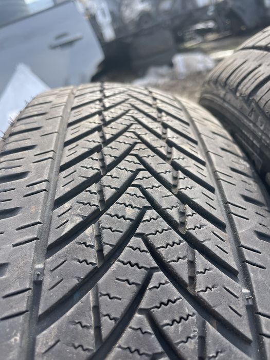 Зимни гуми 2 броя 175/65R14 DOT 2024
