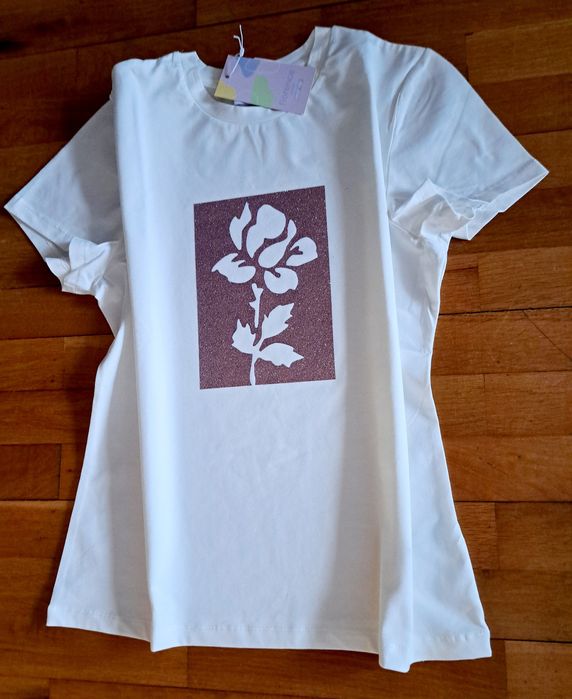 Дамски тениски. Нови!