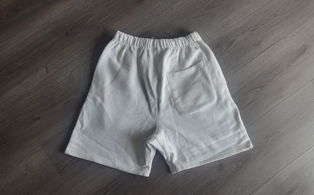 Pantaloni scurti Essentials