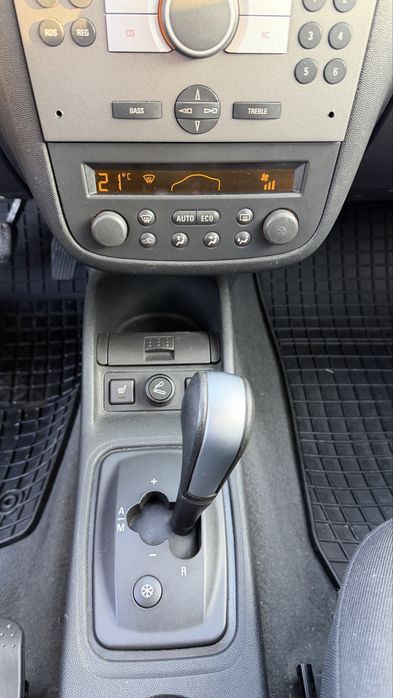 Opel Corsa C 1.3 CDTI automat