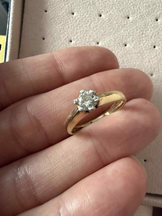 Inel aur galben 14k 2,2 grame cu diamant de 0.31 si certificat