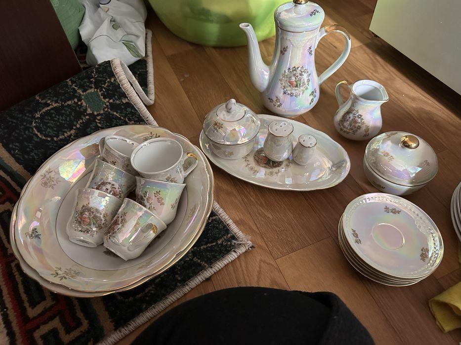 Продается сервиз Мадонна