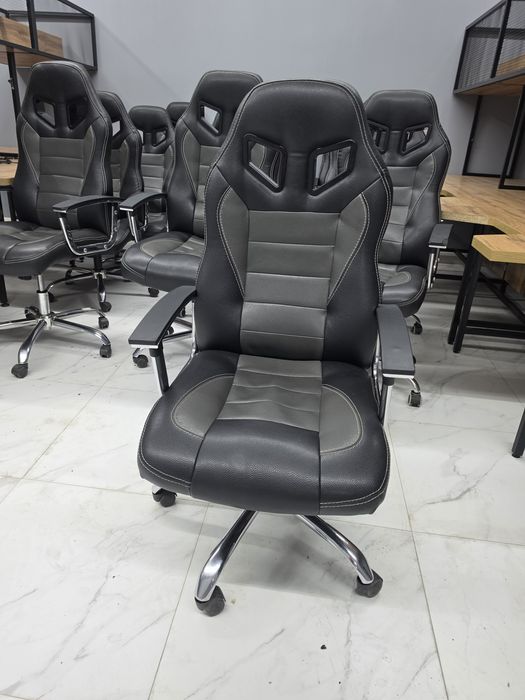 офисный стул. Игровое кресло