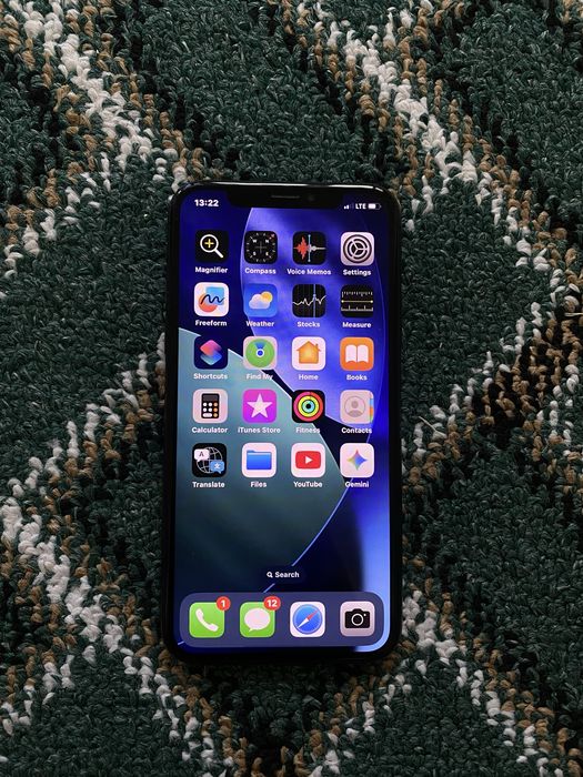 iPhone X sotiladi srochna