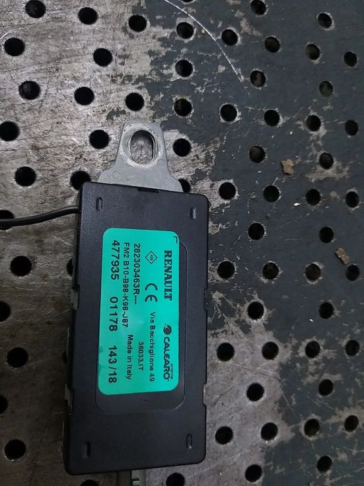 Amplificator antena renault captur 1 j5 h5 282303463r