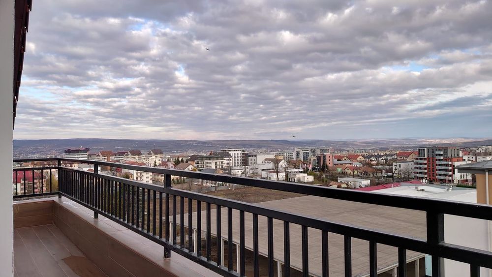 Apartament 3 camere, 71 mp cu terasă generoasă și view spectaculos în Zorilor