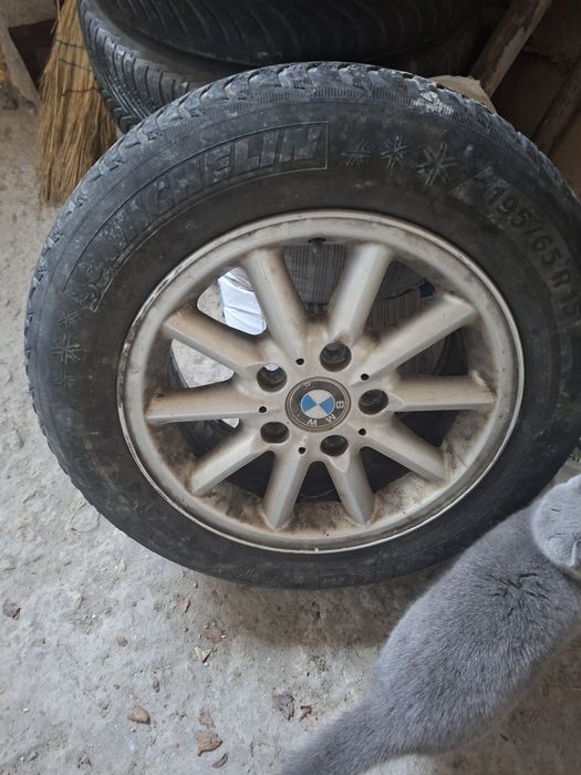 Джанти за БМВ 15 Цола с Гуми