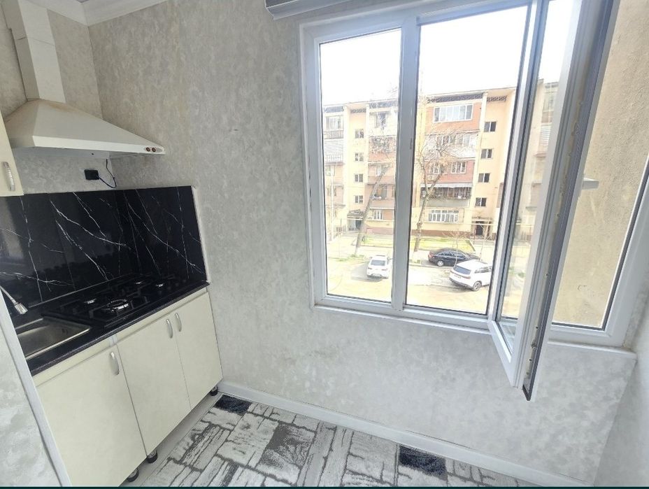 Продаётся квартира Чиланзар 24 квартал 2в3/3/5 кирпич