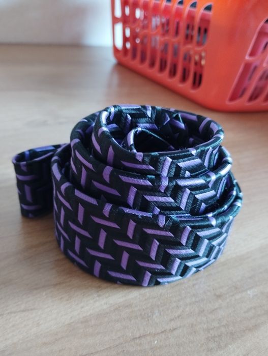 Галстук фиолетовый