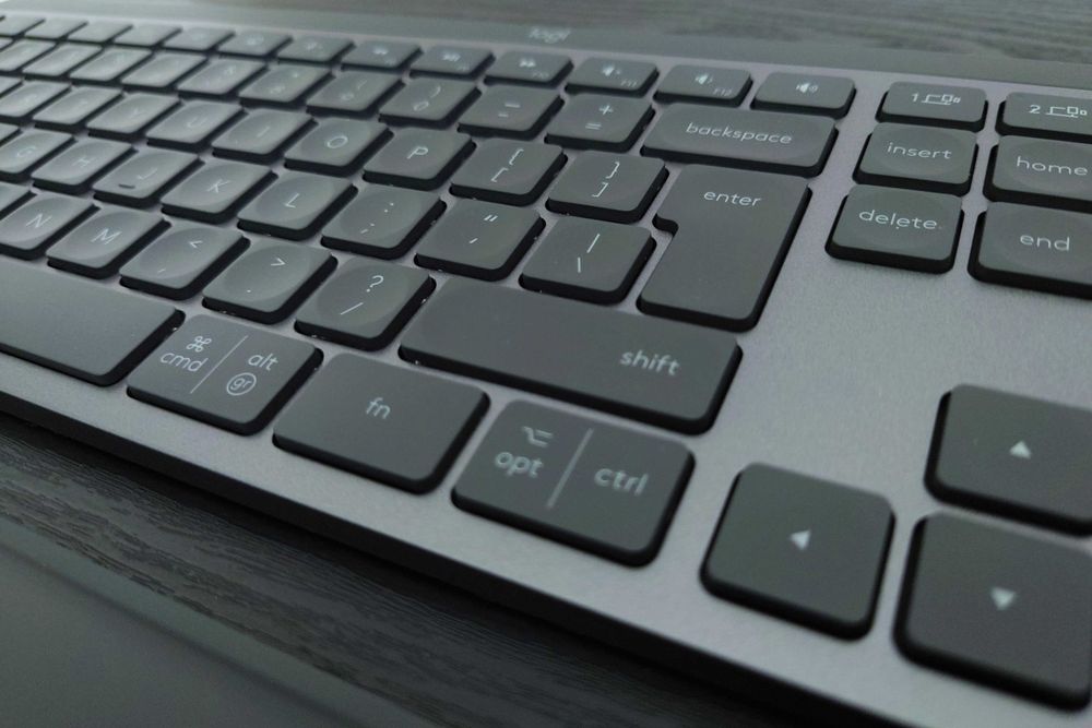 Комплект клавиатура, мишка и подложка Logitech MX Keys S + MX Master 3S Combo