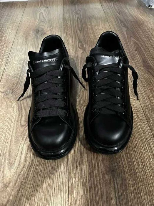 Adidasi Alexander McQueen