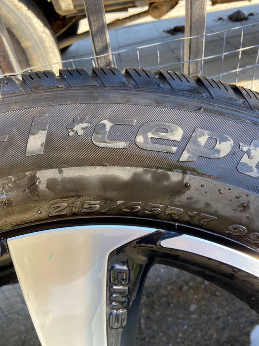 Гуми с джанти CMS 215/65R17