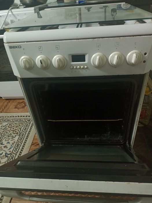 Продам газовую плиту